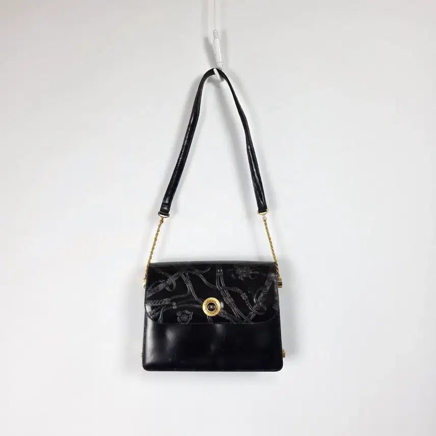 [BUNJANG] Black Gold Trim Vintage Pattern Chain Shoulder Bag / 블랙 금장 빈티지 패턴 체인 숄더백 0511