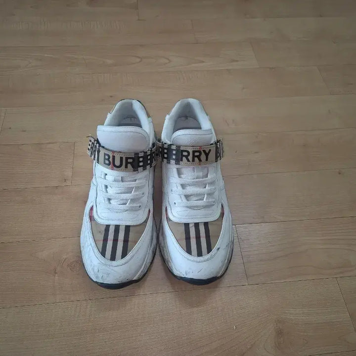 [BUNJANG] Burberry 20SS Ronnie Check Sneakers / 버버리 로니20ss 체크스니커즈 팝니다