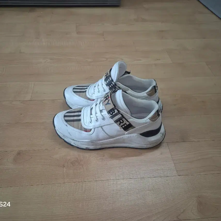 [BUNJANG] Burberry 20SS Ronnie Check Sneakers / 버버리 로니20ss 체크스니커즈 팝니다