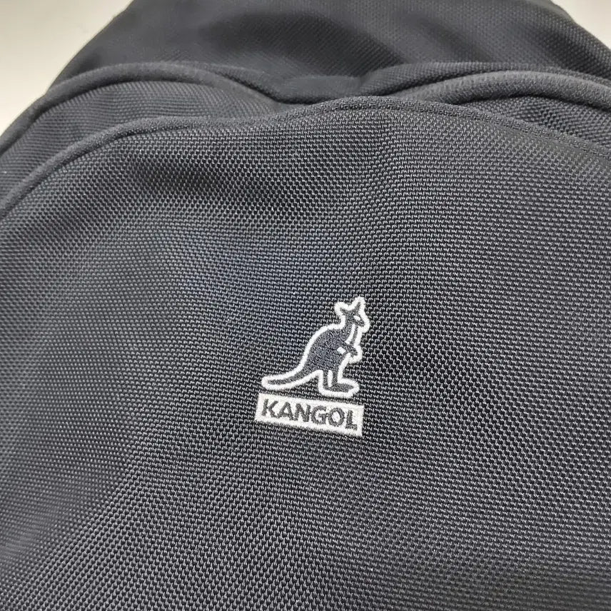[BUNJANG] Kangol Black Backpack Bag / 캉골 블랙 백팩 가방.260508