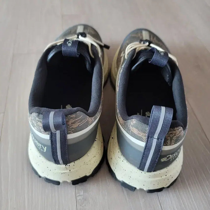 [SOLD OUT] [255]디스커버리 고어텍스 트레킹화
