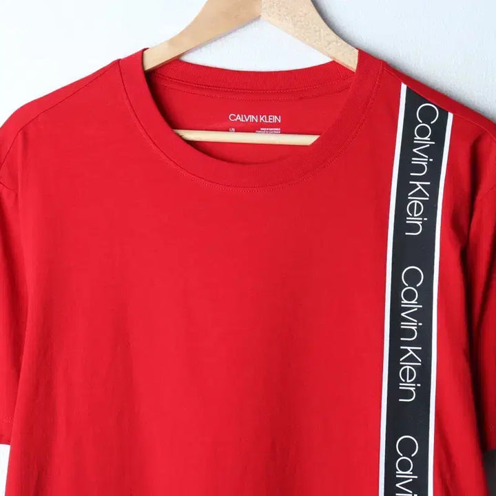 [BUNJANG] Calvin Klein T-Shirt Oversized Red Old School (L-XL) / (L-XL) 캘빈클라인 반팔 티셔츠 오버핏 레드 올드스쿨-758A