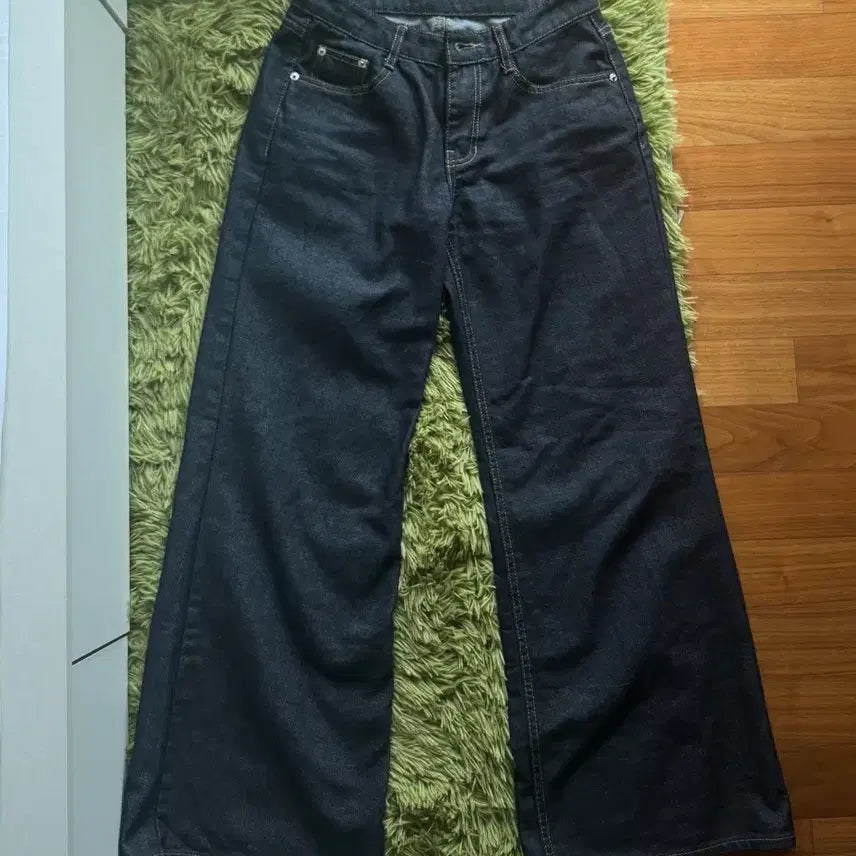 [BUNJANG] Lit Kim Non-Fade Flare Raw Jeans / 릿킴 nonfade flare raw jeans 논페이드 플레어 로우 진
