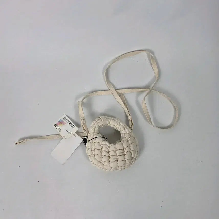 [BUNJANG] COS Quilted Mini Bag Ivory Cloud Bag Crossbody Bag / 새상품) 코스 퀼팅 미니 가방 아이보리 구름백 크로스백 0511