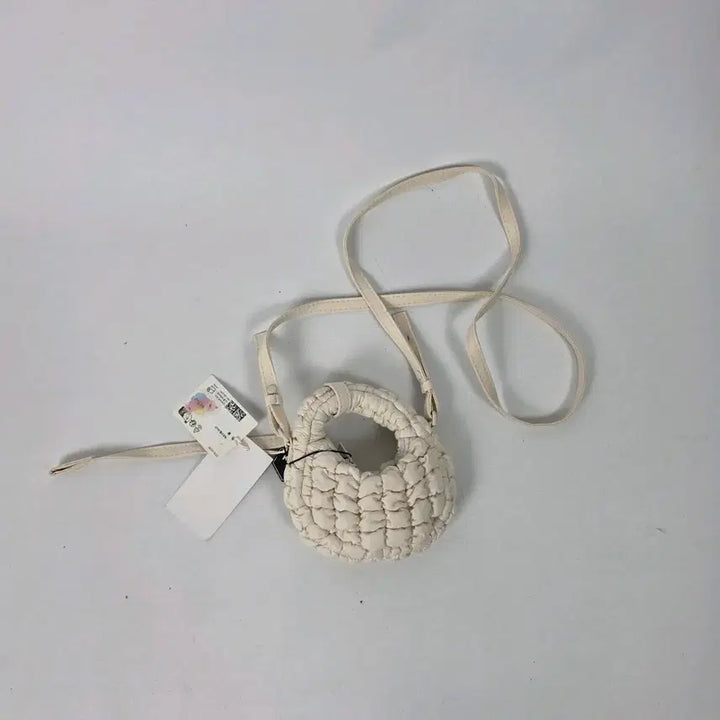 [BUNJANG] COS Quilted Mini Bag Ivory Cloud Bag Crossbody Bag / 새상품) 코스 퀼팅 미니 가방 아이보리 구름백 크로스백 0511