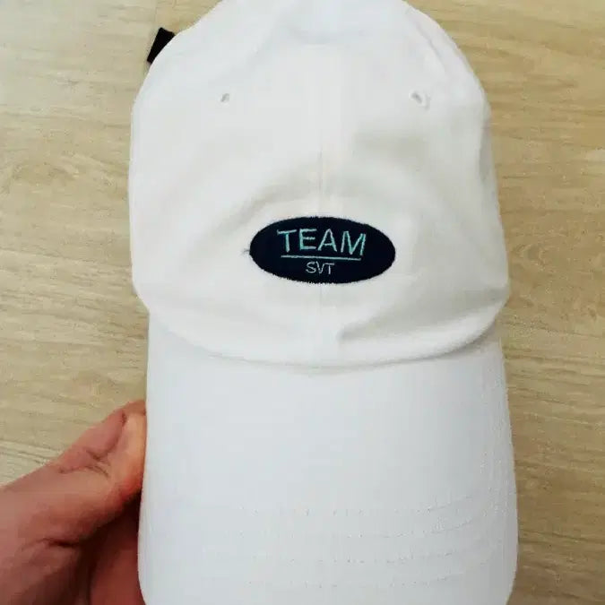 [BUNJANG] Seventeen Caratland White Ball Cap Hat / (5/23까지만판매)세븐틴 캐럿랜드 화이트볼캡 모자 판매