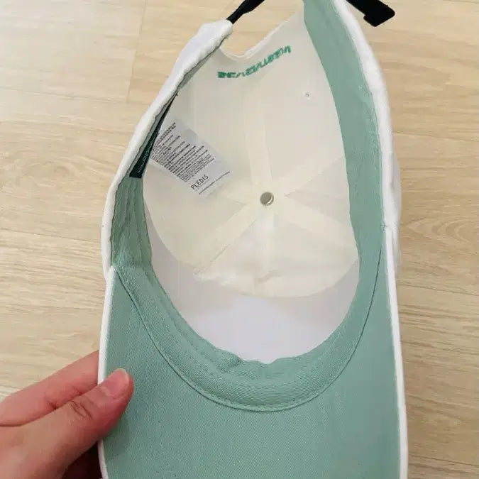 [BUNJANG] Seventeen Caratland White Ball Cap Hat / (5/23까지만판매)세븐틴 캐럿랜드 화이트볼캡 모자 판매