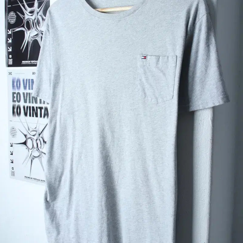 [BUNJANG] Tommy Hilfiger Short Sleeve T-Shirt Pocket Grey / (M-L) 타미힐피거 반팔 티셔츠 사용감 포켓 그레이-7592