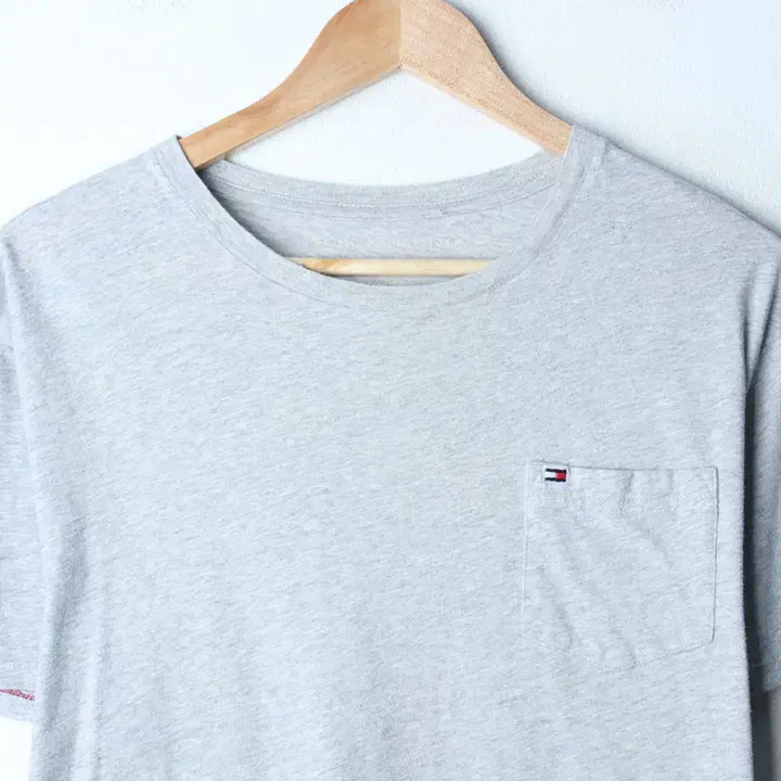 [BUNJANG] Tommy Hilfiger Short Sleeve T-Shirt Pocket Grey / (M-L) 타미힐피거 반팔 티셔츠 사용감 포켓 그레이-7592