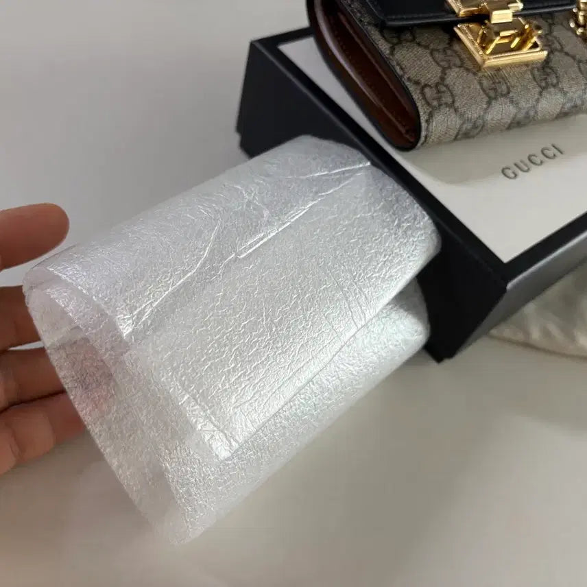 [BUNJANG] Gucci Padlock Wallet / 구찌 패드락 반지갑 새제품 판매