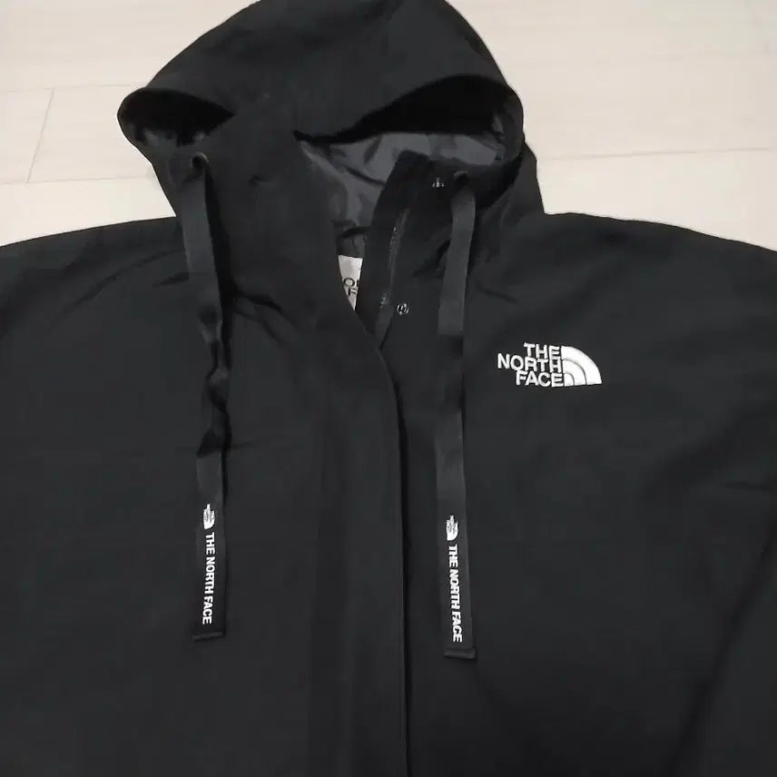 [SOLD OUT] 노스페이스 여성 오버핏 롱 바람막이