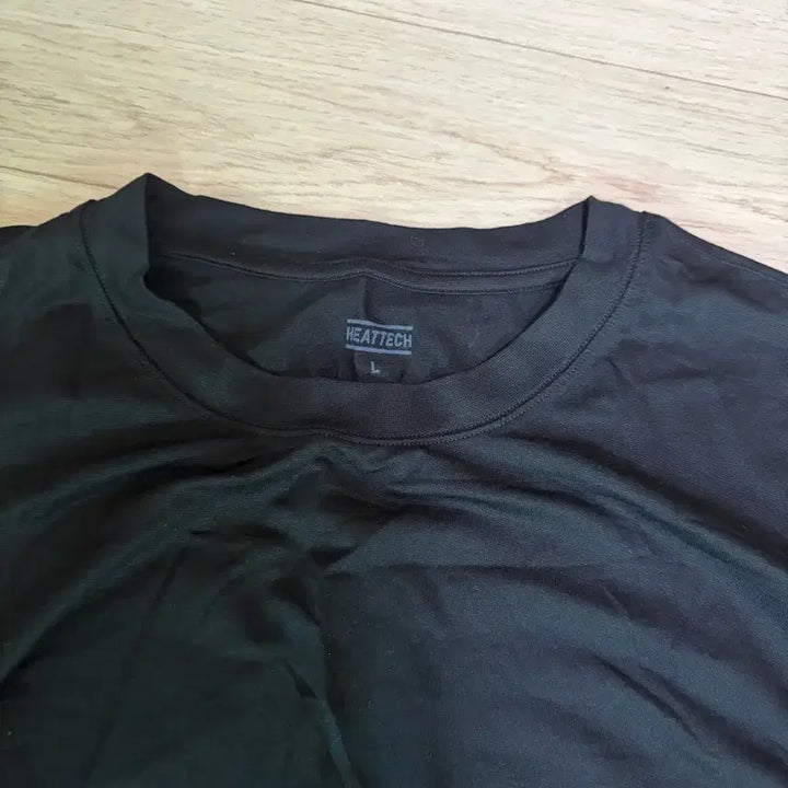 [BUNJANG] Uniqlo Heattech Innerwear Set (Top L, Bottom M) Black / (L,M) 유니클로 히트텍 내복 상하의 블랙