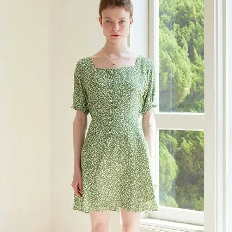 [BUNJANG] Unedit Square Mini Green Flower Dress / 언에디트 스퀘어 미니 연두색 그린 플라워 원피스