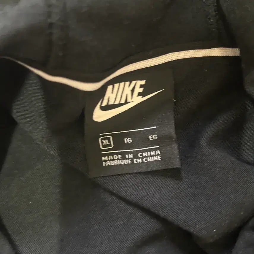 [BUNJANG] Nike Black Hooded Zip-Up XL / 나이키 블랙 후드집업 XL (161)