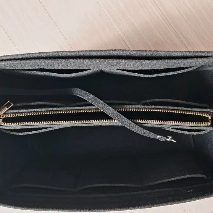 [BUNJANG] Felt Inner Bag Organizer - Black / (새상품)백인백 블랙 이너백