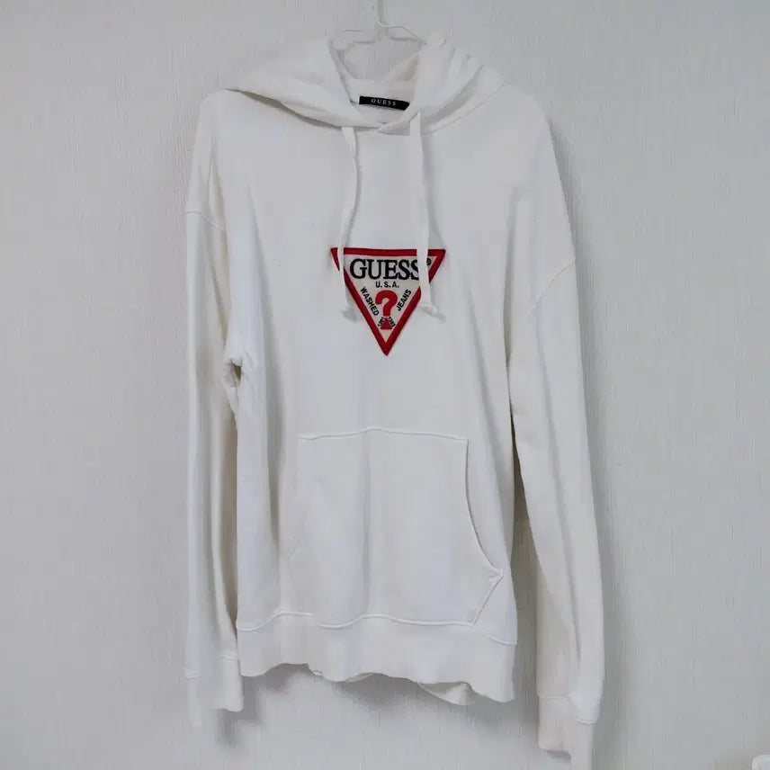 [BUNJANG] Guess Embroidered Patch Hoodie (Unisex) / 게스 자수패치 후드티 (공용)
