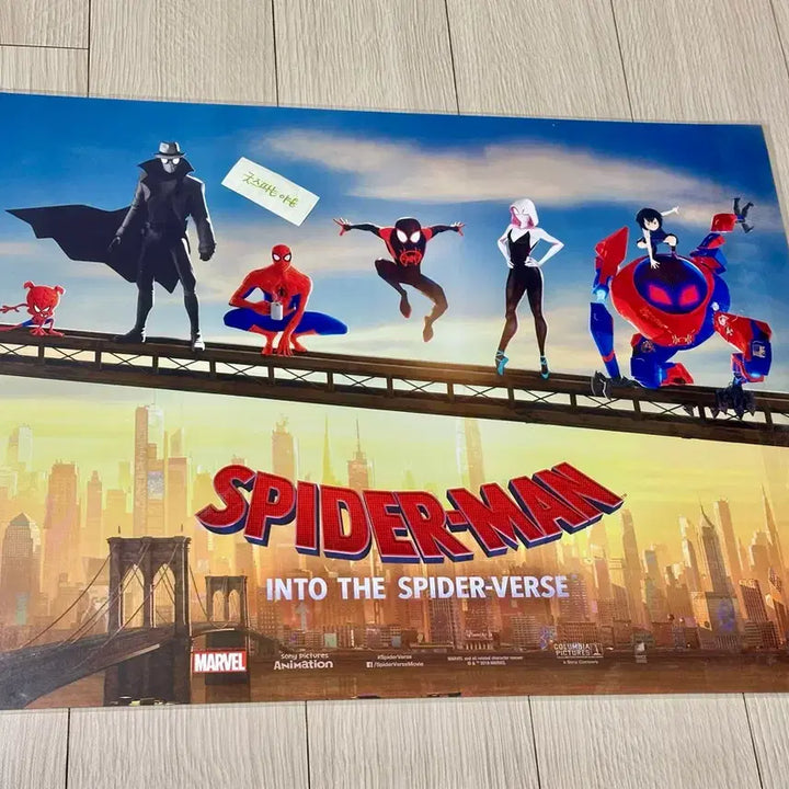 [BUNJANG] Spider-Man: Into the Spider-Verse A3 Movie Poster / [희귀포스터]영화 스파이더맨 뉴 유니버스 포스터(A3) 뉴스파 어스파