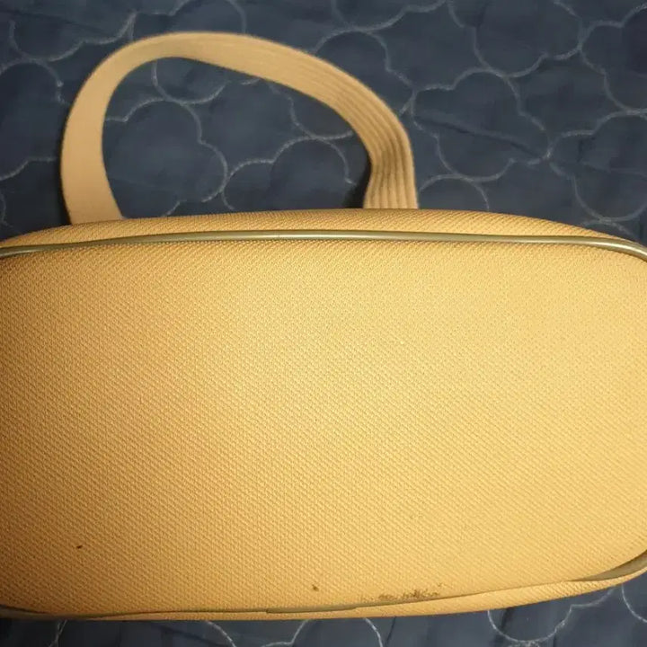 [BUNJANG] Lacoste Embossed Croc Logo Shoulder Bag Beige / (빈티지) 라코스테 음각 크록로고 숄더백 베이지