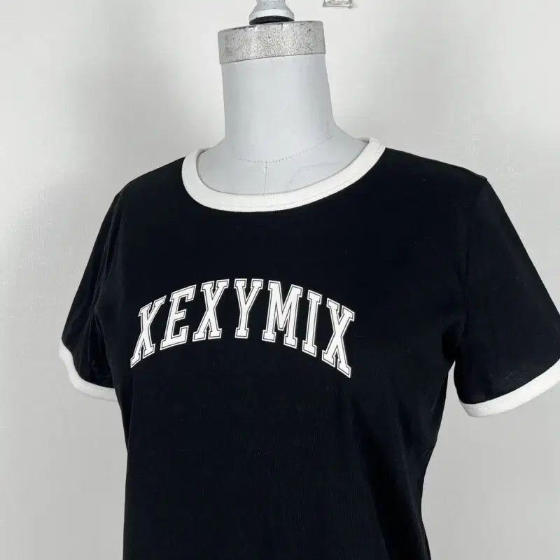 [BUNJANG] Xexymix 2024 Black Short Sleeve T-Shirt Women&