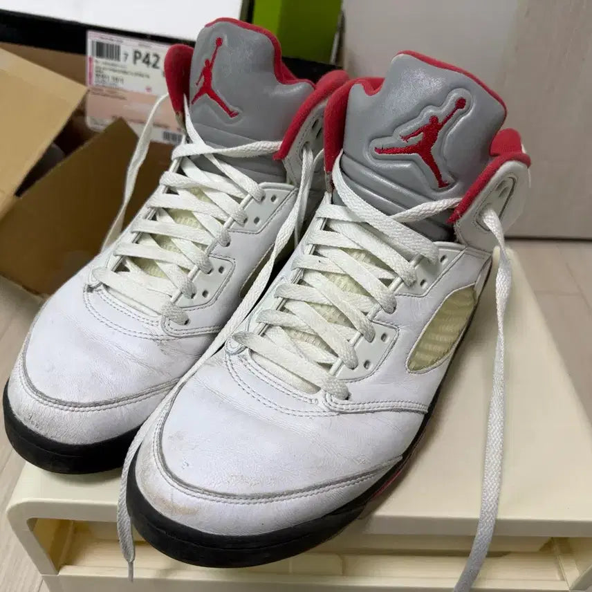 [BUNJANG] Air Jordan 5 Retro Fire Red Silver Tongue 2020 / (서태웅 신발) 조던 5 레트로 파이어 레드 실버 텅 2020