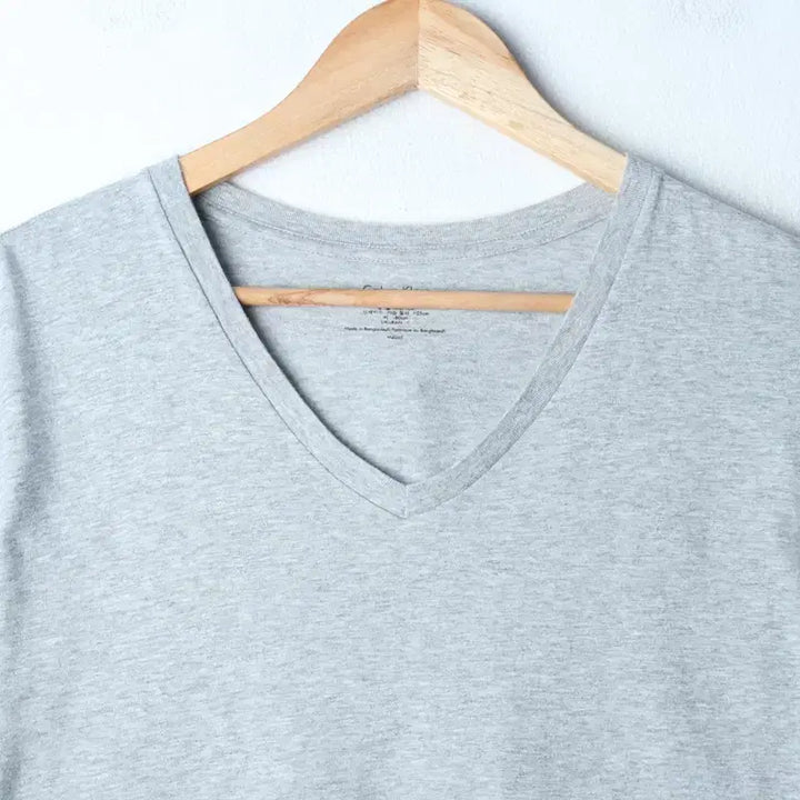 [BUNJANG] Calvin Klein V-Neck T-Shirt - Grey (L-XL) / (L-XL) 캘빈클라인 반팔 티셔츠 브이넥 그레이 무지-75A2
