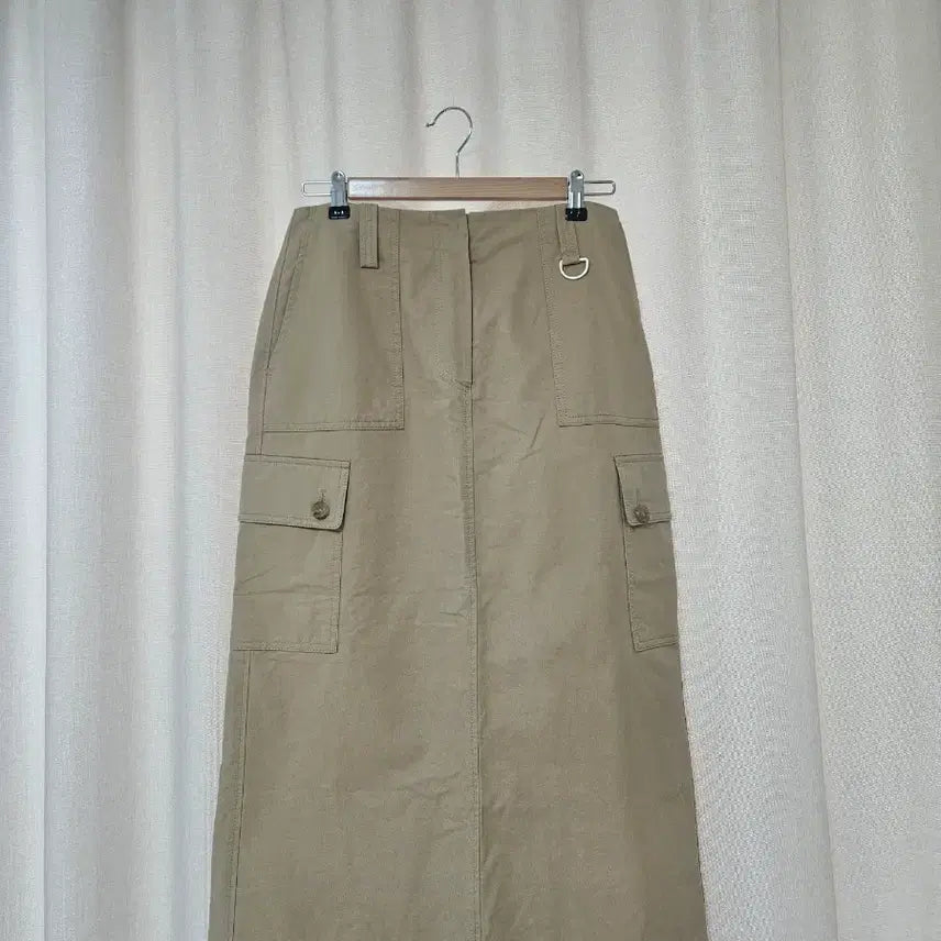 [BUNJANG] BEMUSE MANSION Slit Hem Skirt / BEMUSE MANSION 비뮤즈맨션 스커트