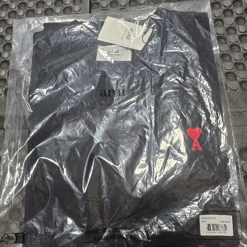 [BUNJANG] AMI Paris Small Heart Black Long Sleeve T-Shirt L / 아미 스몰 하트 블랙 긴팔 티셔츠 L