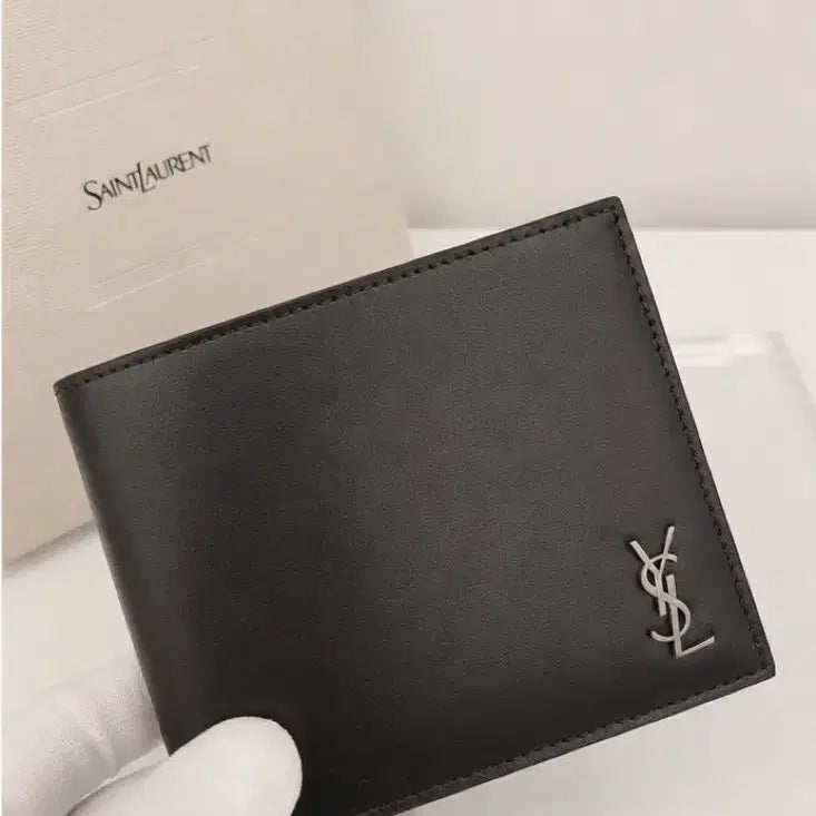 [BUNJANG] Saint Laurent Matelassé Leather Tiny Cassandra East/West Wallet / 최상급 생로랑 지갑