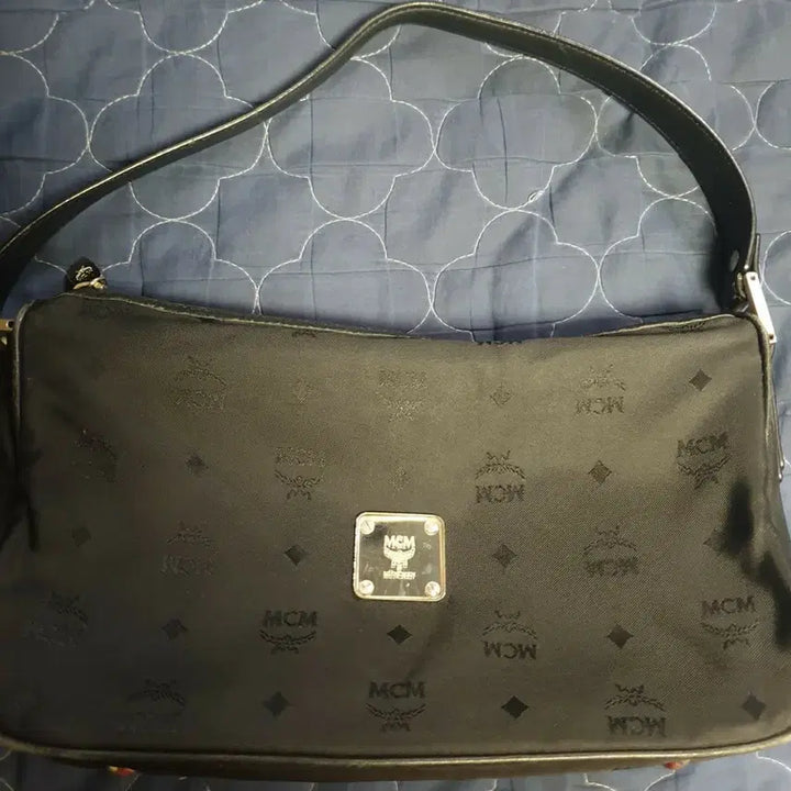 [BUNJANG] MCM Munich Monogram Logo Nylon Shoulder Bag Black / (빈티지) MCM 뮌헨 모노그램 로고 나일론 숄더백 블랙