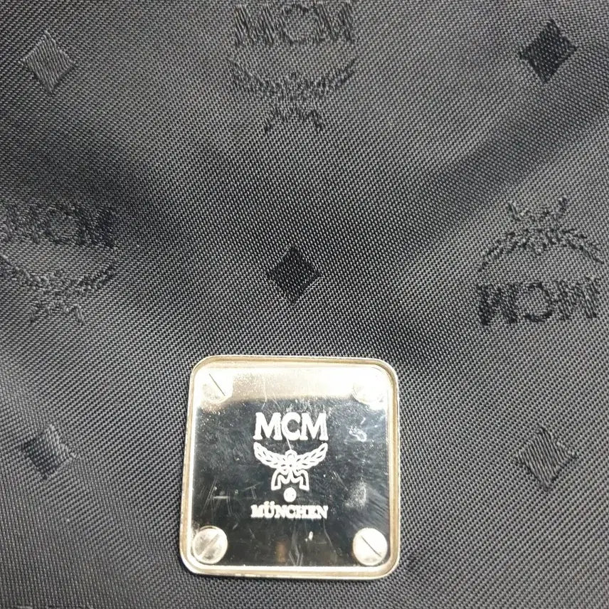 [BUNJANG] MCM Munich Monogram Logo Nylon Shoulder Bag Black / (빈티지) MCM 뮌헨 모노그램 로고 나일론 숄더백 블랙