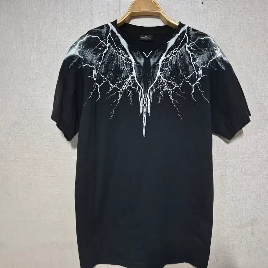 [BUNJANG] Marcelo Burlon Black Lightning T-Shirt / 마르셀로불론 블랙 번개 티셔츠 M