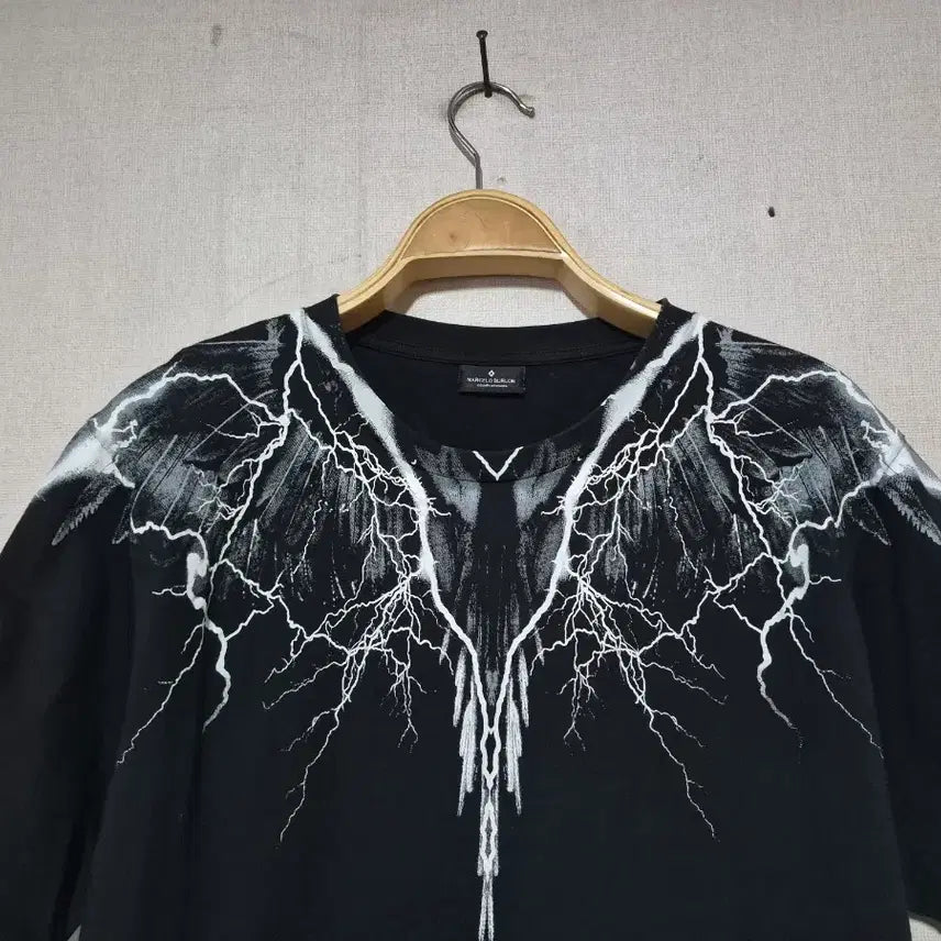 [BUNJANG] Marcelo Burlon Black Lightning T-Shirt / 마르셀로불론 블랙 번개 티셔츠 M