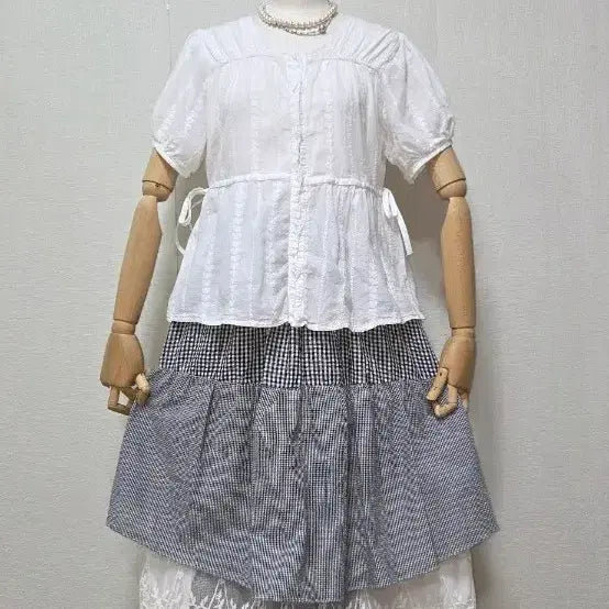 [BUNJANG] White Blouse and Check Lace Tiered Skirt Set / 화이트블라우스 + 체크레이스 캉캉 스커트