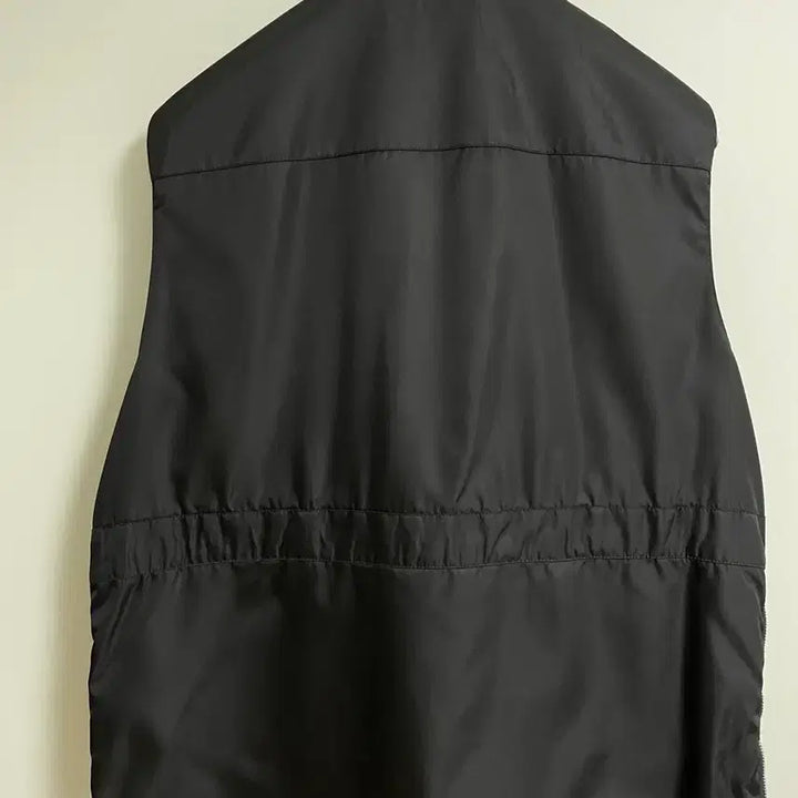 [BUNJANG] Prada Re-Nylon Triangle Logo Multi-Pocket Vest Black / 프라다 트라이앵글 로고 리나일론 멀티포켓 베스트