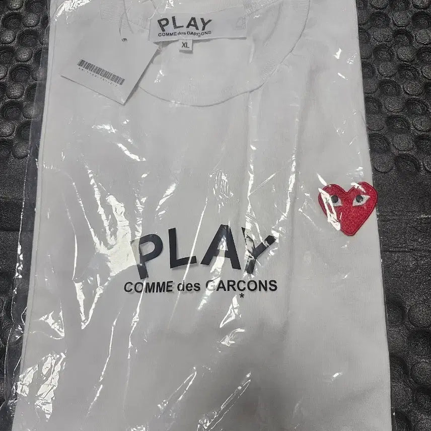 [BUNJANG] Comme des Garçons PLAY White T-Shirt XL / 꼼데가르송 플레이 흰색 반팔티 XL 새상품