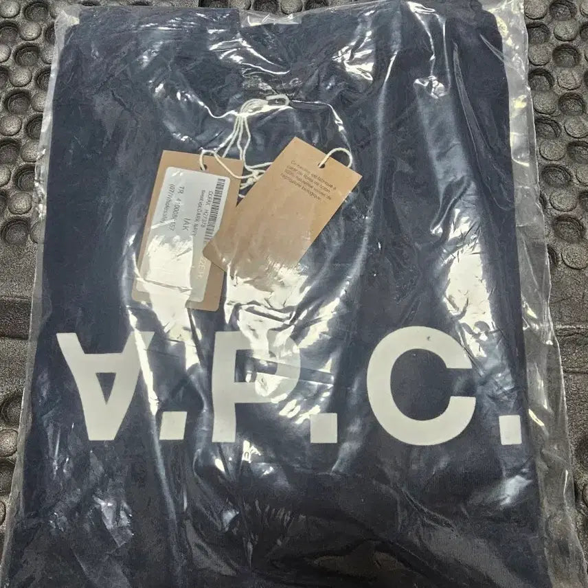 [BUNJANG] A.P.C. Logo Sweatshirt Navy L / A.P.C. 로고 맨투맨 네이비 새상품L