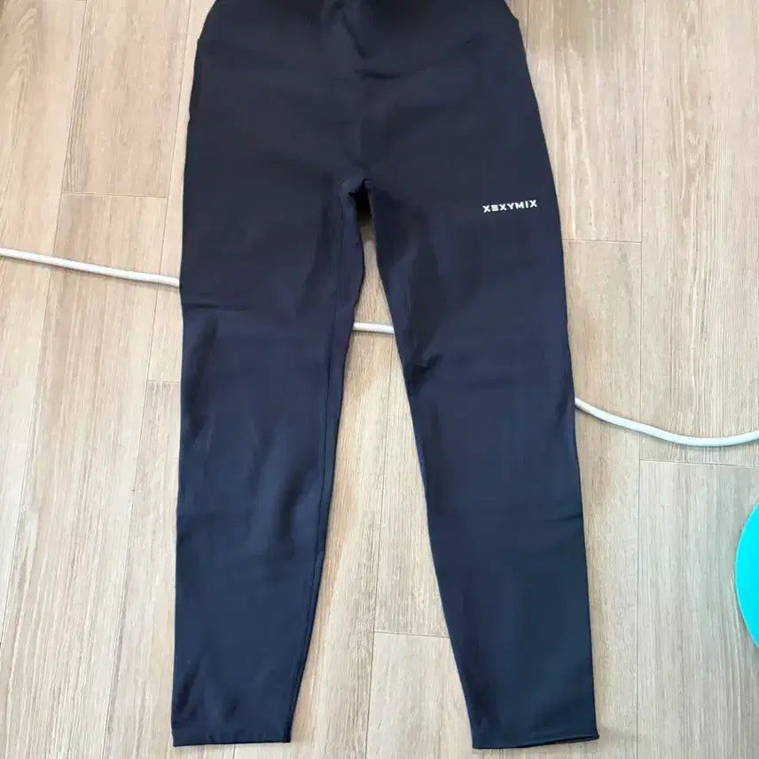 [BUNJANG] XEXYMIX Navy Leggings Size L / 젝시믹스 레깅스 네이비 L싸이즈