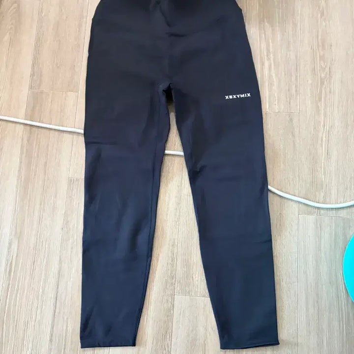 [BUNJANG] XEXYMIX Navy Leggings Size L / 젝시믹스 레깅스 네이비 L싸이즈