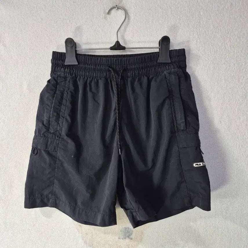 [BUNJANG] Fila Black Shorts (XS) / XS 휠라 검정 반바지
