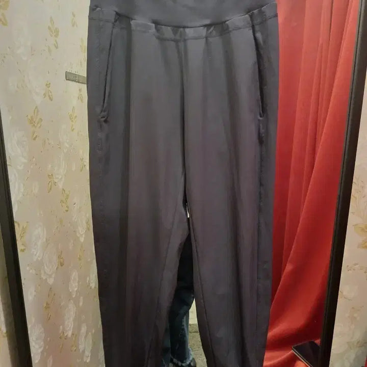 [BUNJANG] Andar Black Jogger Training Pants Size 4 / 안다르 검정 조거 트레이닝 바지 4 사이즈