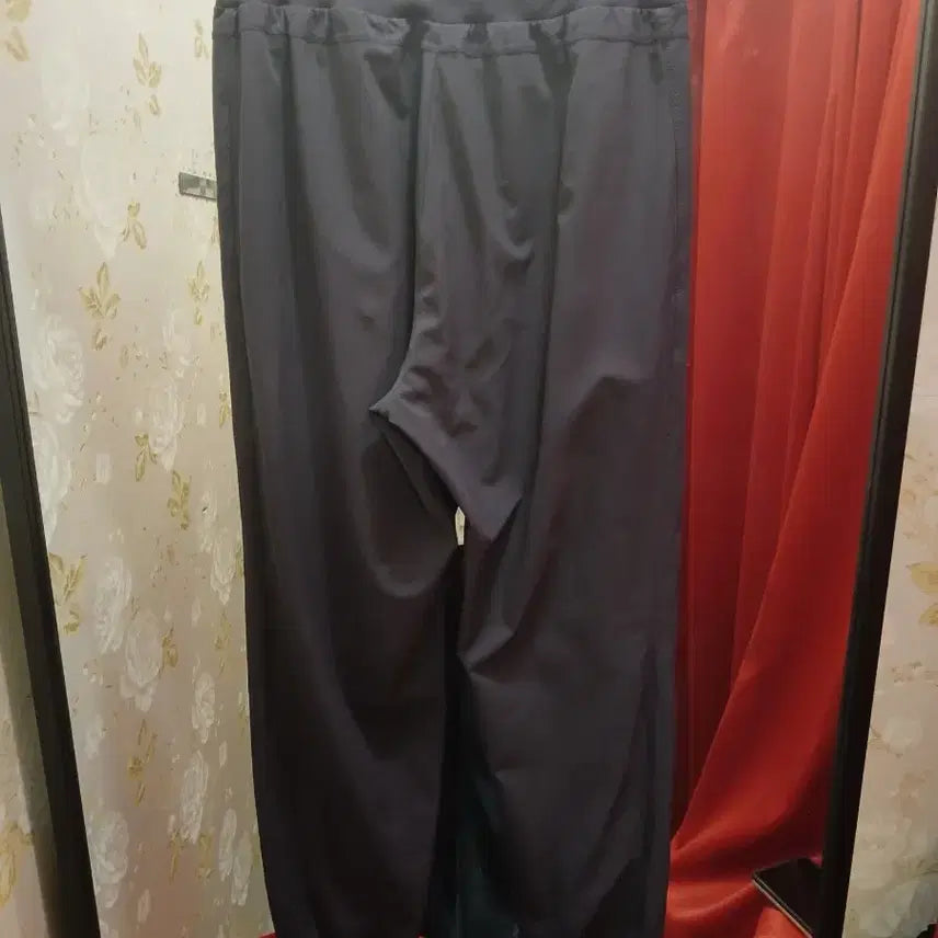 [BUNJANG] Andar Black Jogger Training Pants Size 4 / 안다르 검정 조거 트레이닝 바지 4 사이즈