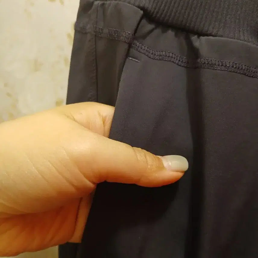 [BUNJANG] Andar Black Jogger Training Pants Size 4 / 안다르 검정 조거 트레이닝 바지 4 사이즈