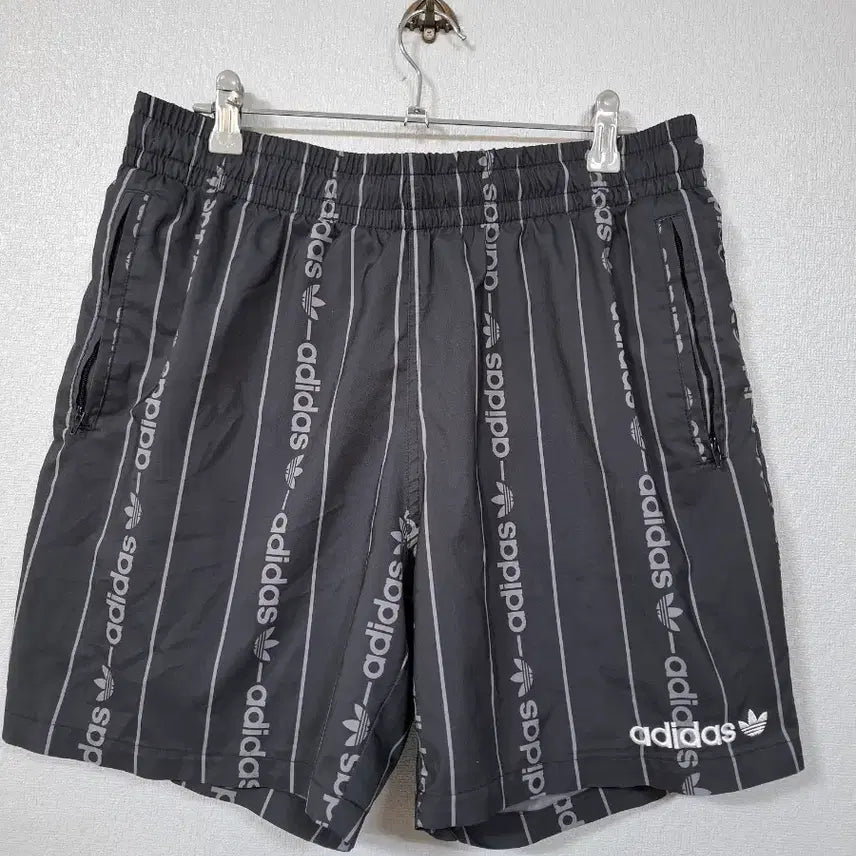 [BUNJANG] Adidas All Over Logo Shorts Black L / 아디다스 올오버 로고 반바지 블랙 L
