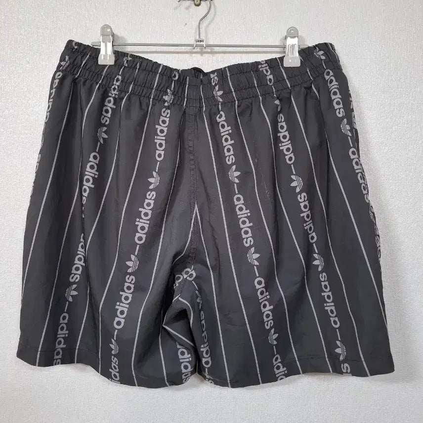 [BUNJANG] Adidas All Over Logo Shorts Black L / 아디다스 올오버 로고 반바지 블랙 L