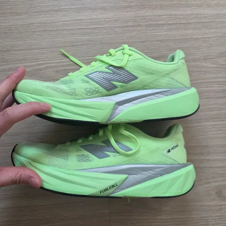 [BUNJANG] New Balance FuelCell SuperComp Elite v5 Running Shoes 260 2E / [실착1회] 뉴발란스 퓨어셀 레벨v5 260 2E