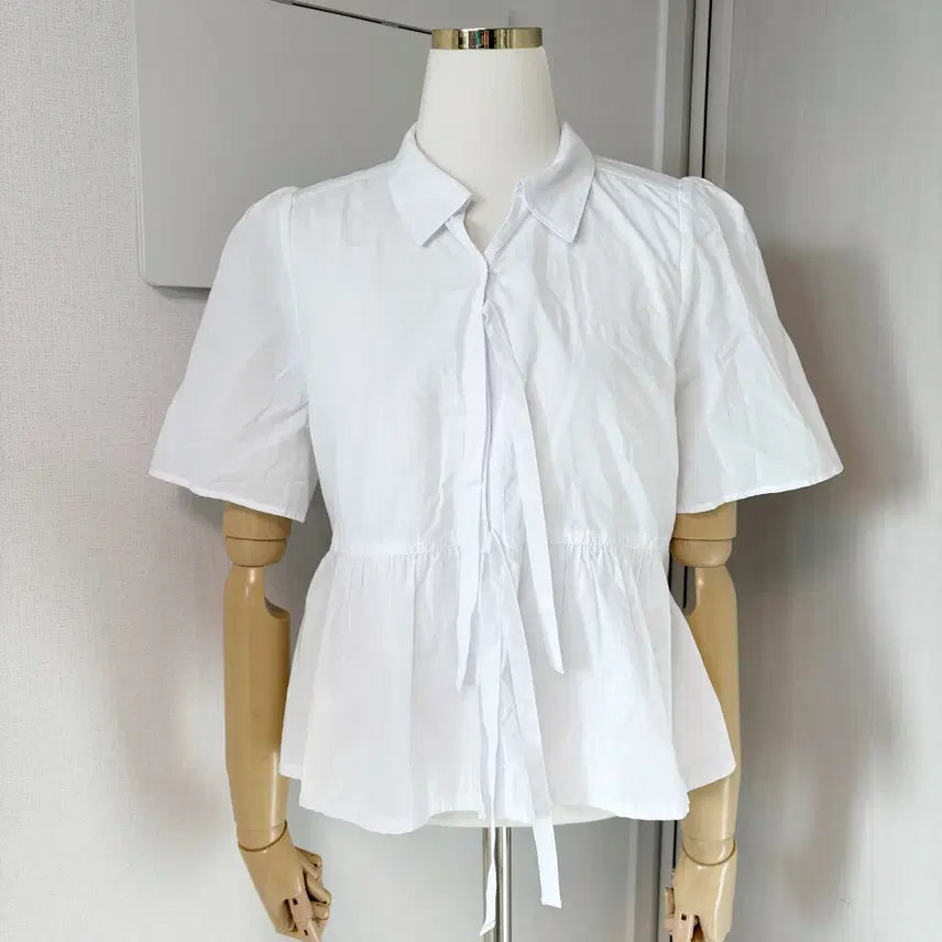 [BUNJANG] Zook Ribbon Crop Blouse / 주크 리본 크롭 블라우스