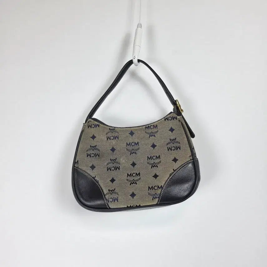 [BUNJANG] MCM Logo Mini Shoulder Bag Hobo Bag Navy / 엠씨엠 로고 미니 숄더백 호보백 네이비 0511
