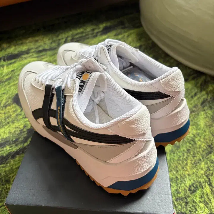 [BUNJANG] Onitsuka Tiger Delegation EX White Black Sneakers / 오니츠카 타이거 델리게이션 EX 화이트 블랙 245 일본정품