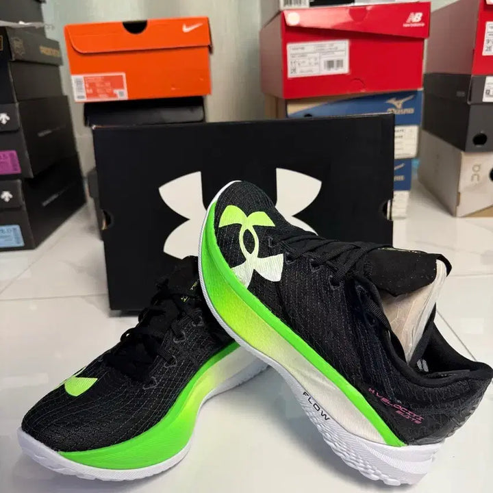 [BUNJANG] Under Armour Velocity Elite 2 Running Shoes (3027205-005) / 언더아머 벨로시티 엘리트2 런닝화(3027205-005)