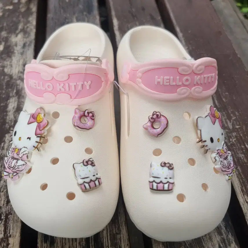 [BUNJANG] Sanrio Characters Sandals Slippers Size 250 / 산리오 캐릭터 샌들 슬리퍼 250